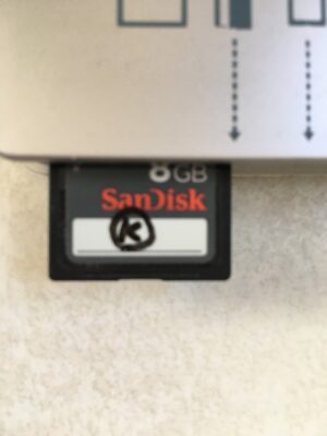 SDカード挿入